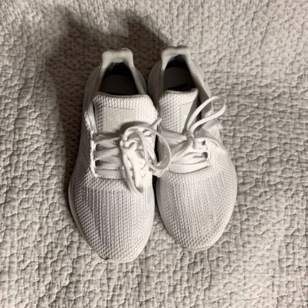 Adidas Swift runner